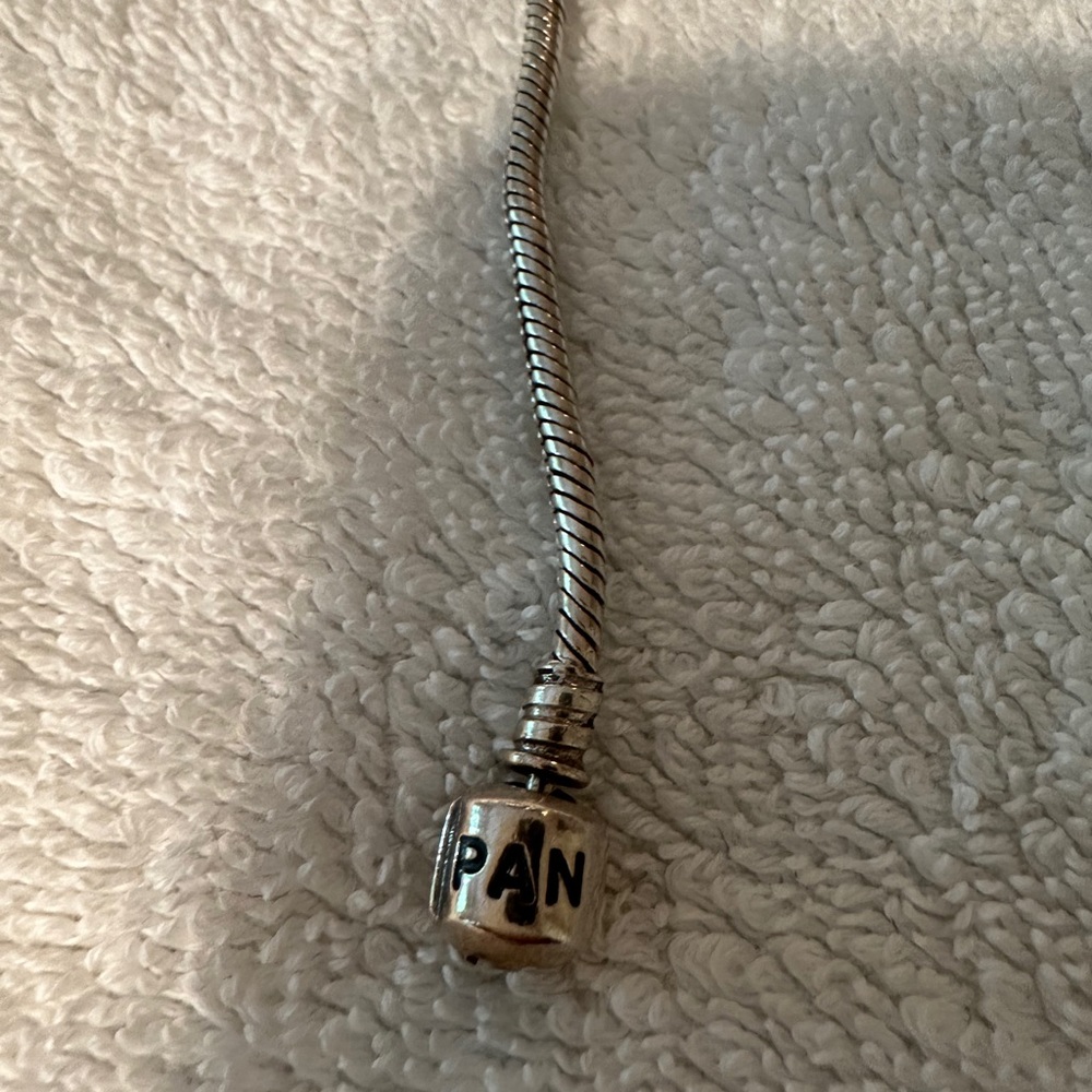 Pandora Bracelet 7.5 end to end